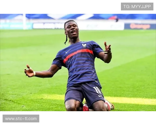 卡马文加：法国队史最年轻出场球员之一