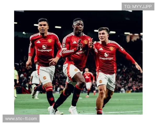 曼联复兴进程仍未完成,阶段性表现影响赛季走势 曼联复兴进程仍未完成,阶段性表现影响赛季走势