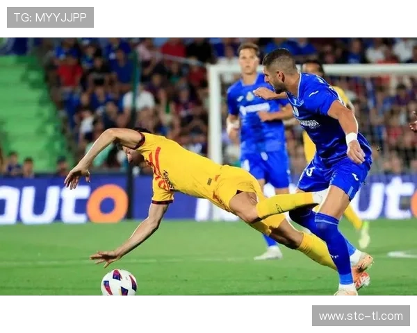 瓦伦西亚面临保级风险，本赛季能否稳定发挥对关键局势带来影响