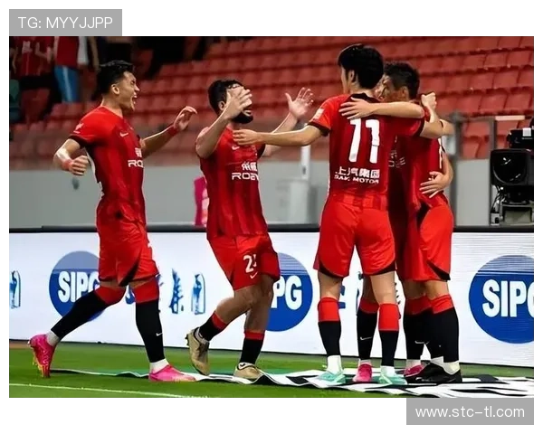 上港签下新锋霸？申花球迷心痛质问：我们引援策略是否错了？！