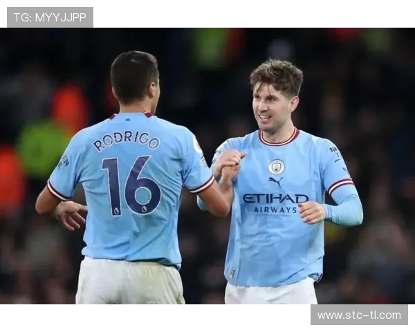 楚阿梅尼与罗德里:防守型中场战术角色与数据对比分析 楚阿梅尼与罗德里:防守型中场战术角色与数据对比分析